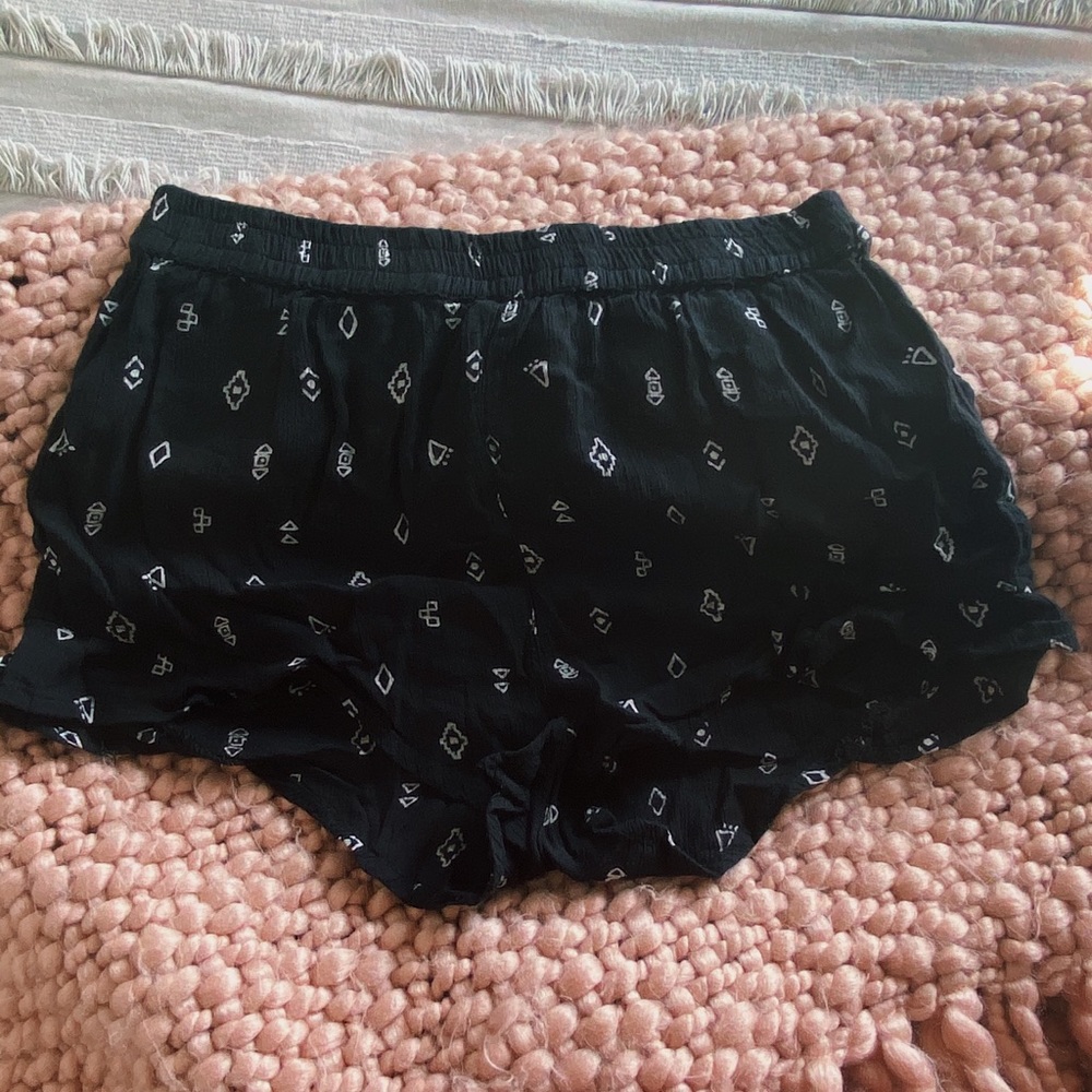 Black Billabong Patterned Shorts